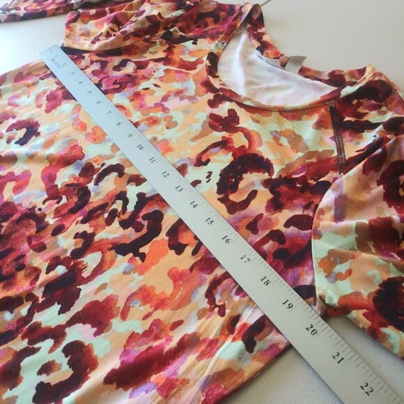 Logo by Lori Goldstein adobo all over print blouse women's size M - Picture 7 of 16